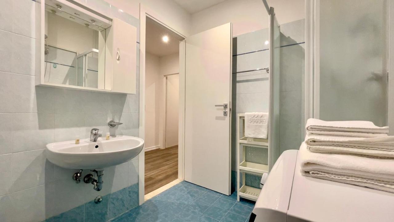 Monaco Apartments Lignano Sabbiadoro Dış mekan fotoğraf