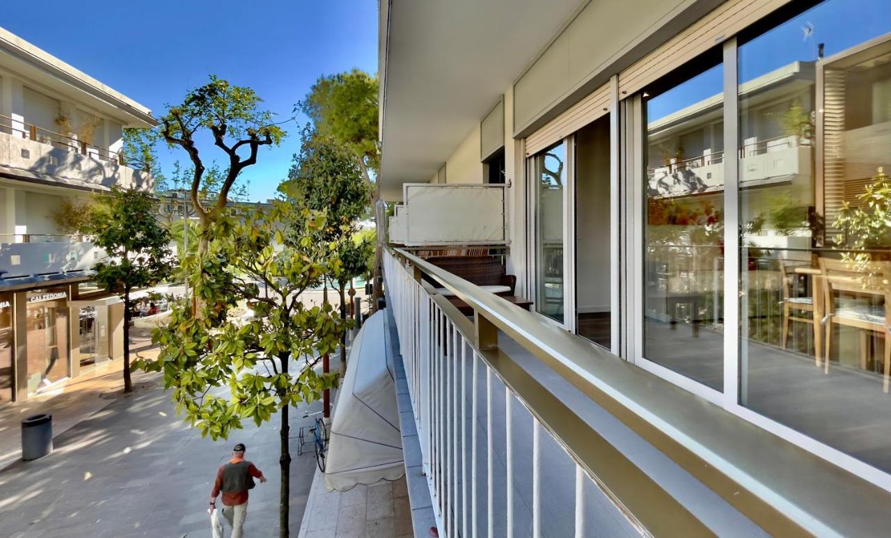 Monaco Apartments Lignano Sabbiadoro Dış mekan fotoğraf